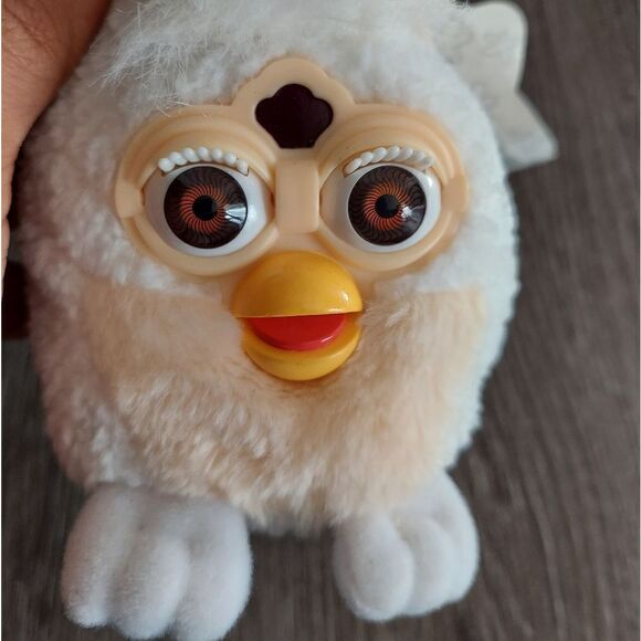 White Furby Buddies Lamb toy 1999, Beanbag Buddy Stuffed Plush Tiger Electronics - Picture 4 of 6